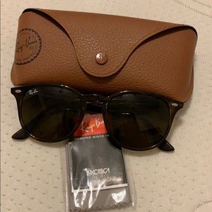 Tortoise ray bans